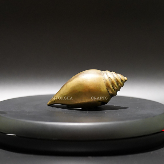 Brass Shankha - Divine Conch Shell for Spiritual Ceremonies and Blessings - 1