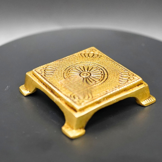 Brass Chowki Peeta - 1