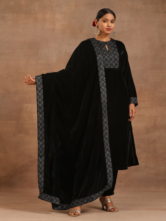 trueBrowns Black Velvet Embroidered Shawl - Grab2buy