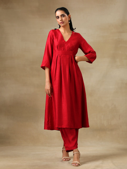 trueBrowns Maroon Textured Silk Overlap Pleat Kurta Pant Set