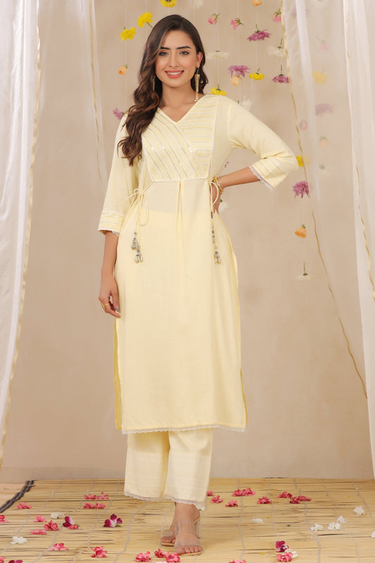Juniper Women's Yellow Cotton Blend Printed Kurta Set