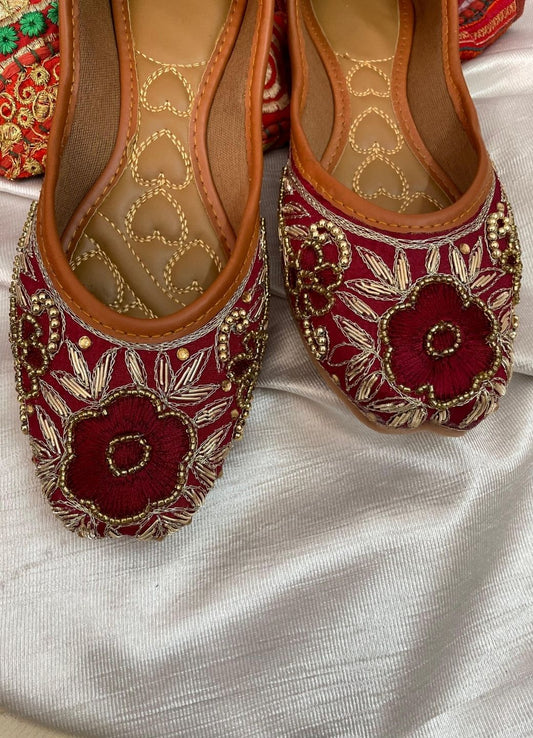 Desi Colour Women Indian Ethnic Footwear-Maroon Velvet Emb