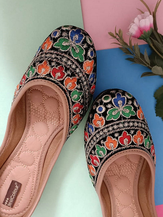 Desi Colour Women Indian Ethnic Footwear-Black Florence