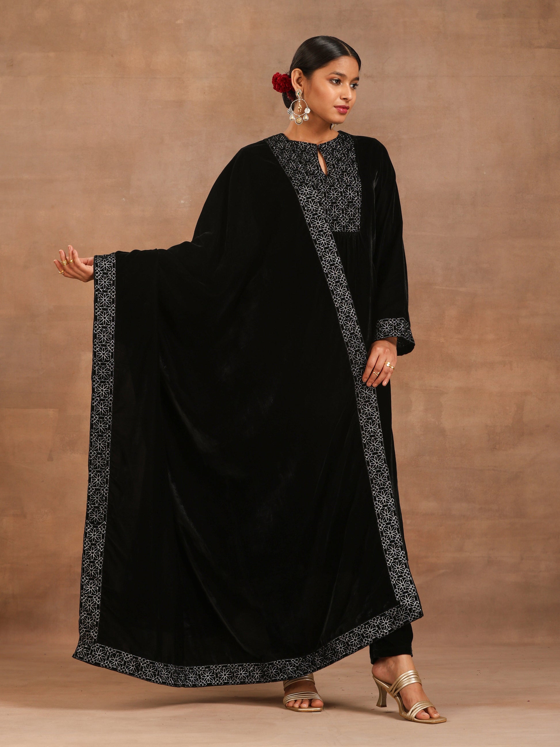 trueBrowns Black Velvet Embroidered Shawl - Grab2buy
