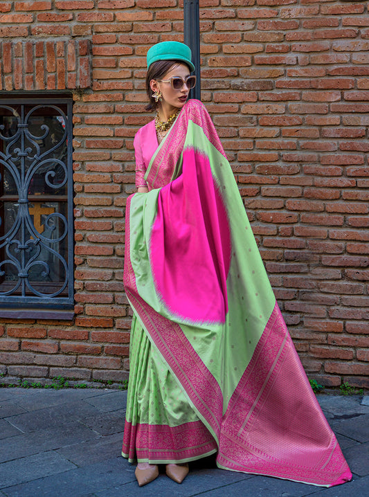 Monjolika Fashion Weaving Green And Rani Handloom Silk Trendy Saree