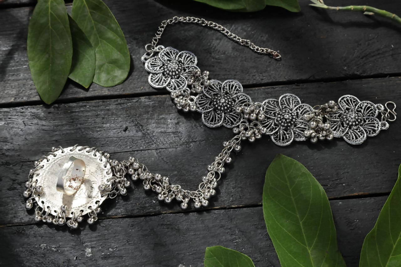 Mominos Fashion Oxidised Silver Plated Traditional Bracelet - Grab2buy