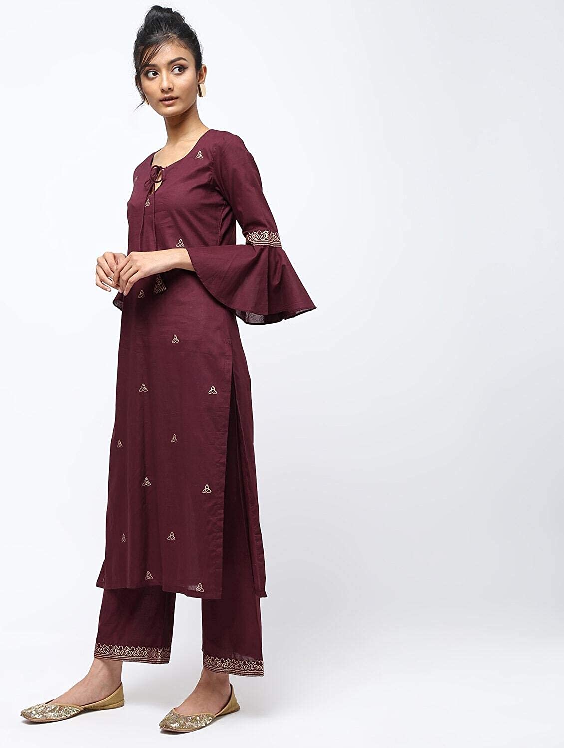 Cheera Straight Front Keyholl Eligant Kurta With Straight Printed Borderd Design Plazo Set