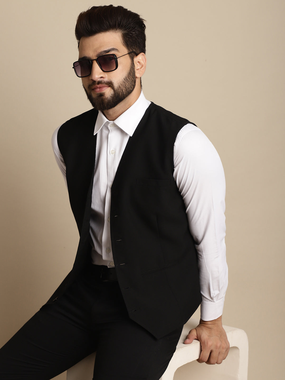 Even Apparels Men's Black Waistcoat with welt pockets - Grab2buy