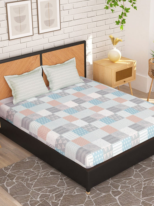 Story@home Arena Peach & White Geometric Microfiber 180TC Queen Bedsheet & 2 Pillow Covers | Grab2Buy