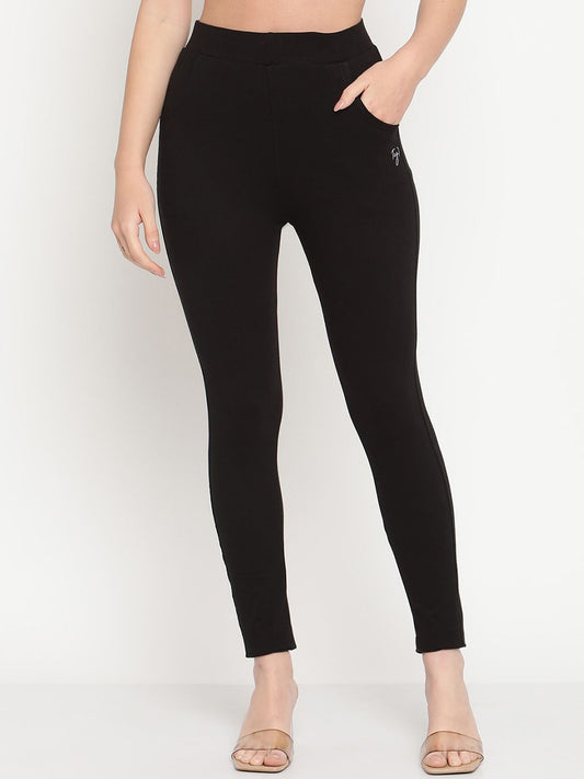 TAG 7 Women Black Solid Ankle-Length Leggings