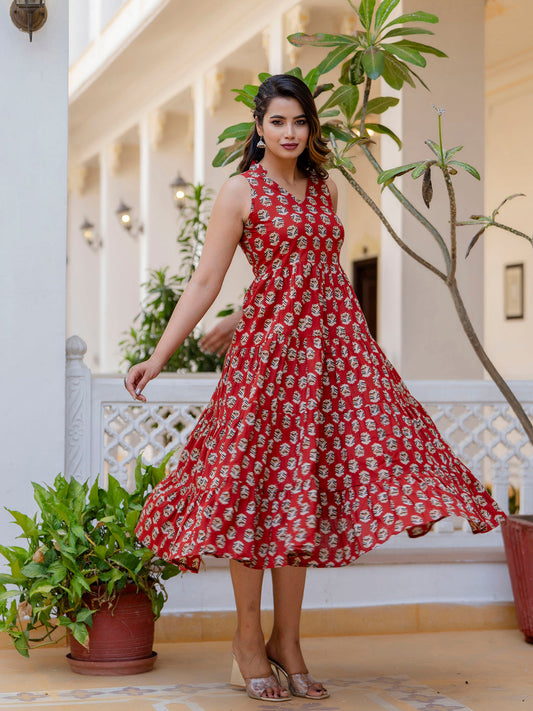 Antaran Maroon Pure Cotton Tiered Printed Dress