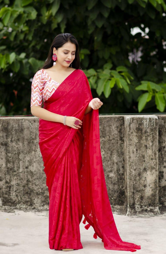 Red Silk Blend Ethnic Motifs Saree with Unstitched Blouse - A2M