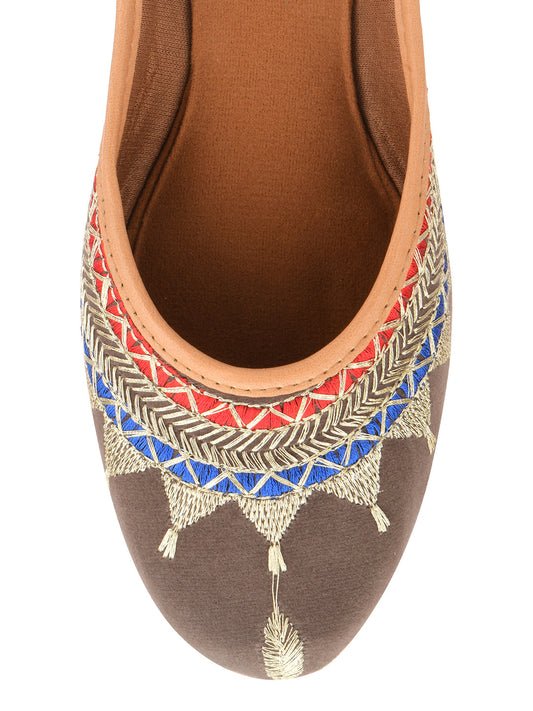 Desi Colour Women Indian Ethnic Footwear-Embroidered Grey Zari