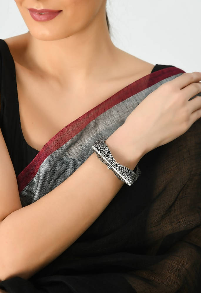 Mominos Fashion Kamal Johar Oxidised German Silver-Plated Handcraft Bracelet