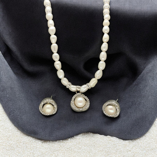 J Pearls Zoey Pearl Set J Pearls