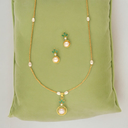 J Pearls Ethereal Pearl Chain Set | Grab2Buy