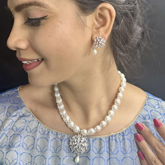 J Pearls Dazzling Divinity Pearl Necklace Set | Grab2Buy