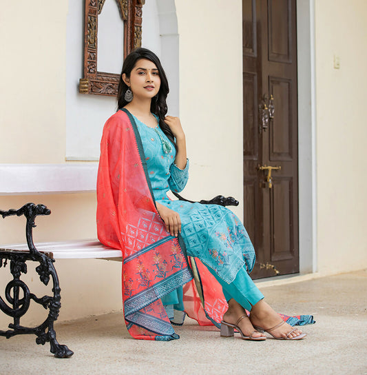 Kaajh Women's Sky Blue Printed Chanderi Kurta Pant Set With Dupatta