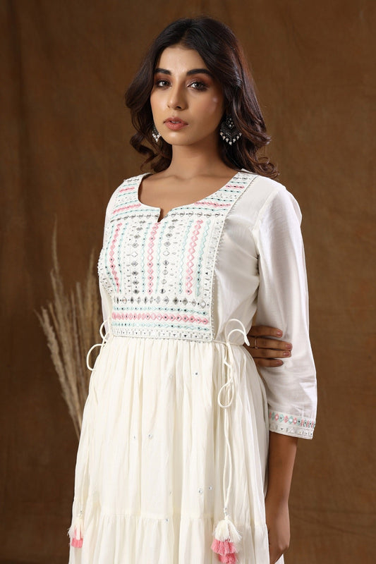 Kaajh Women's White Mirror Embellishment Anarkali Kurta