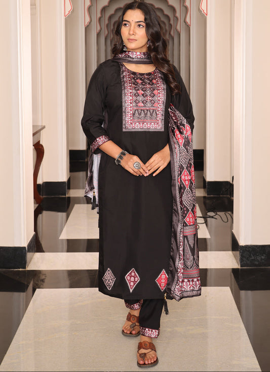 Prazu Fashion Black Viscose Shimmer Thread Embroidered Salwar Suit