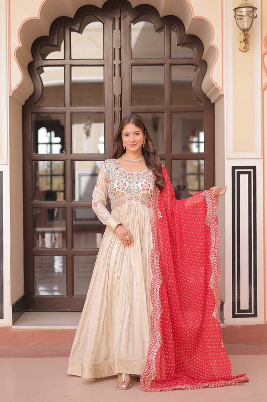 Prazu Fashion Cream Cosmos Weaving Jacquard Pearl Beads Embroidered Gown