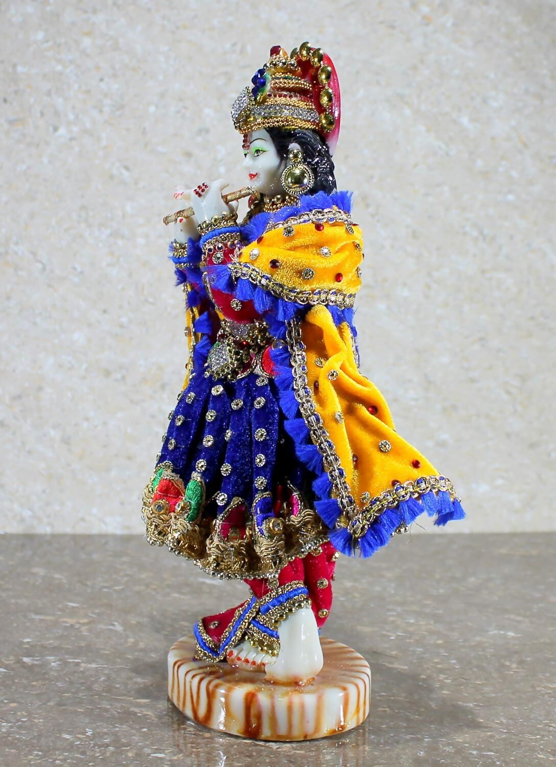 Esplanade Resin Krishna Kishan Murti Action Idol - Grab2buy
