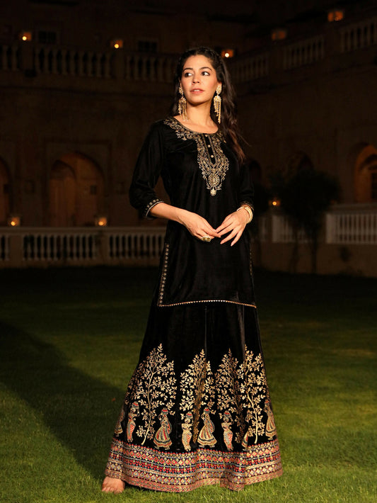 Juniper Women's The Sunehri Black Zari Embroidered Velvet Top & Skirt Set With Sequins & Buttons