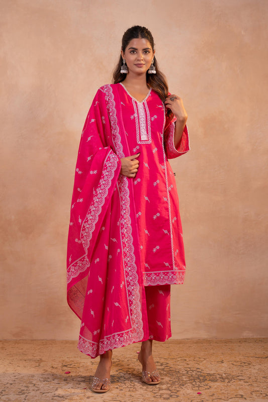Juniper Gulbahar Fuchsia Printed Kurta Pant And Dupatta Set