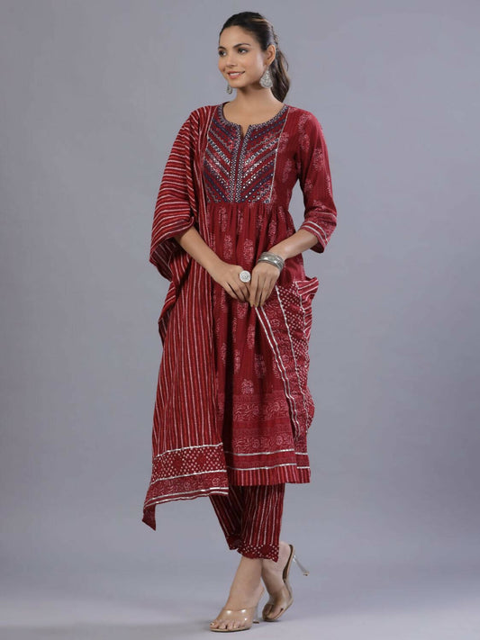 Juniper Women Maroon Cotton Cambric Batik texture Printed Kurta, Pants and Dupatta Set