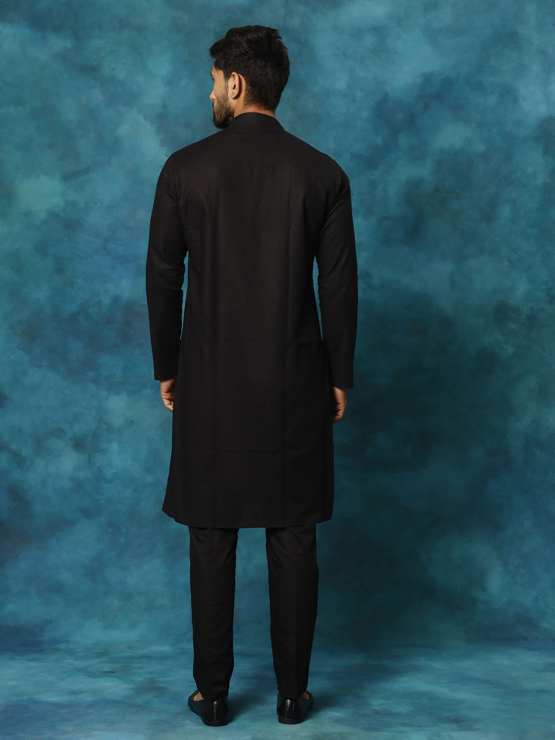 Vastramay Men's Black Cotton Blend Kurta Pyjama Set - Grab2buy