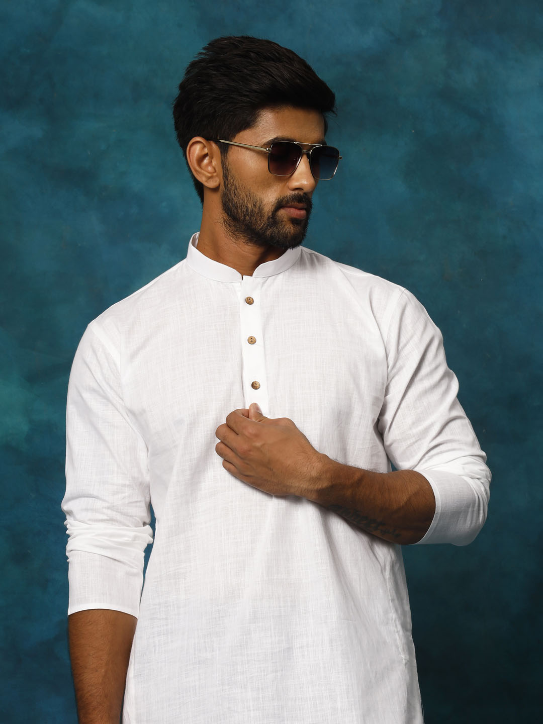 Vastramay Men's White And Black Cotton Blend Kurta Pyjama Set - Grab2buy
