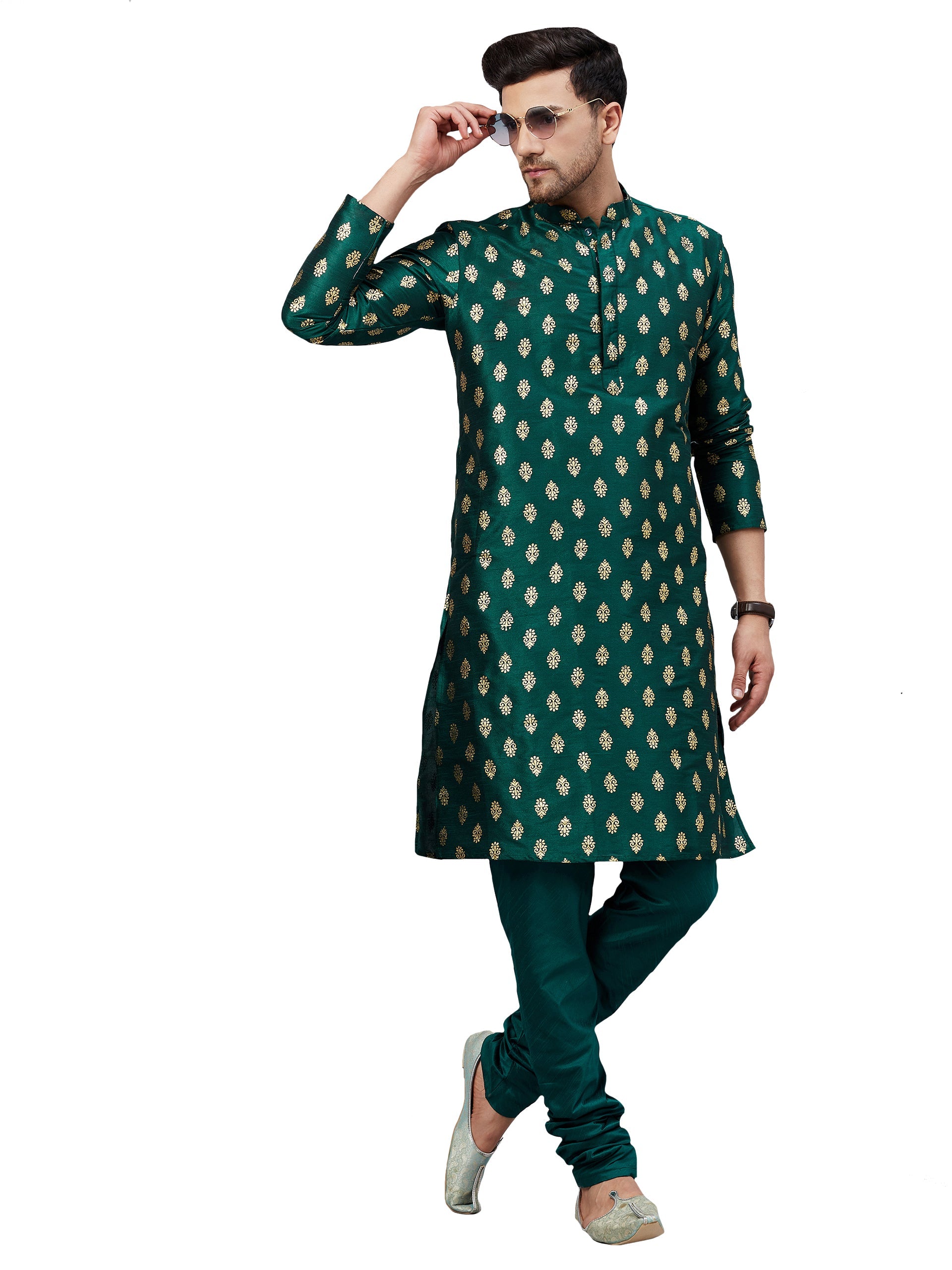 Vastramay Men's Maroon And White Cotton Blend Kurta Pyjama Set - Grab2buy