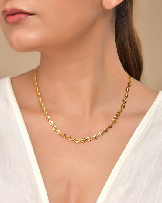 VOJ Gold Polished Geometrical Shaped Stainless Steel Chain For Women