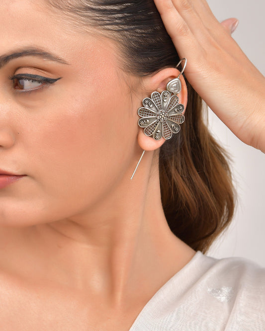 VOJ Silver Plated Flower Shaped Elegant Ear Cuff