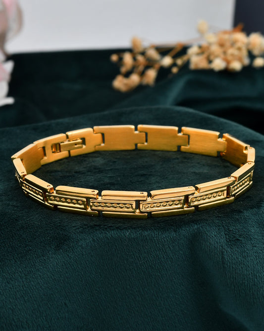 VOJ Men Gold Polished Textural Link Bracelet VOJ (Valley Of Jewellery)
