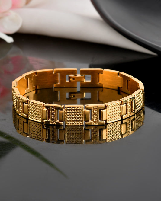 VOJ Men Gold-Toned Stainless Steel Textured Chain Bracelet VOJ (Valley Of Jewellery)