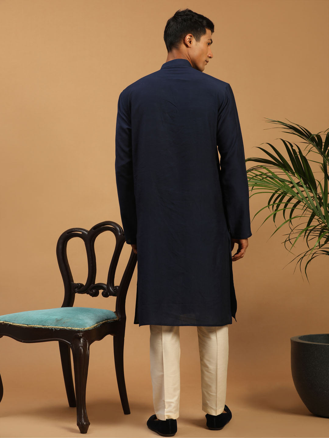 Vastramay Men's Navy Blue & Cream Cotton Blend Kurta & Pyjama - Grab2buy