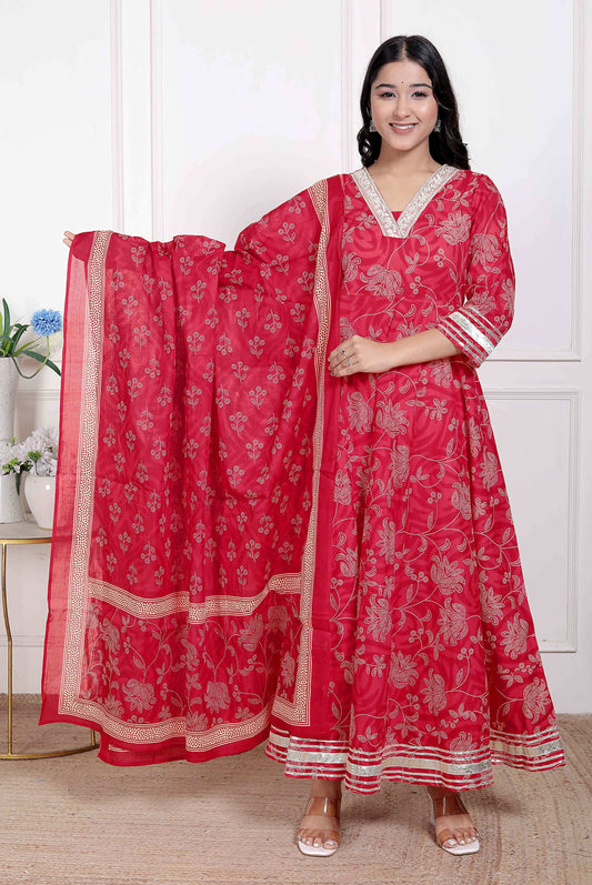 Miravan Women's red Embroidered Anarkali Kurta and Dupatta