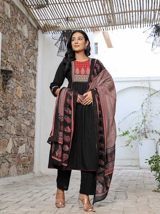 Yufta Black Cotton A Line Gathered Or Pleated Kurta Dupatta Set