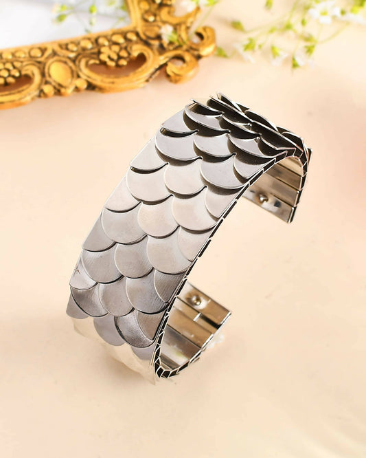 VOJ Women Silver Color stainless steel Bracelet | Grab2Buy