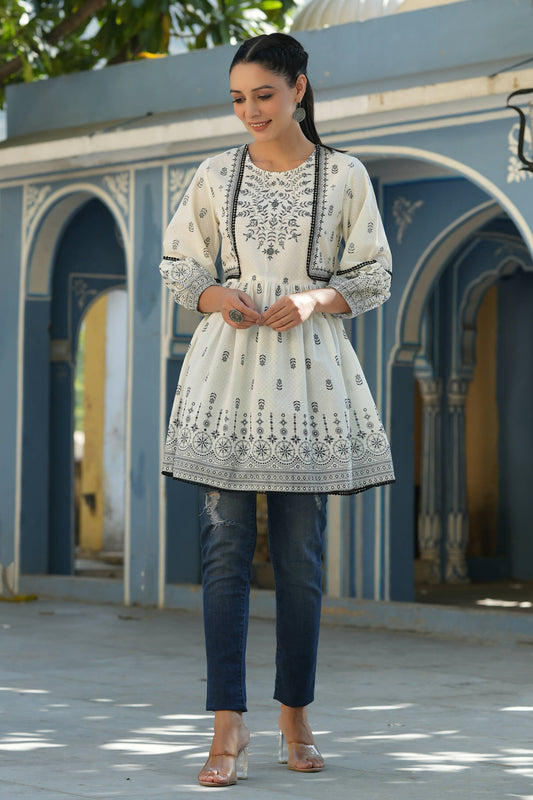 Juniper Women's White & Black Cambric Floral Printed Tunic