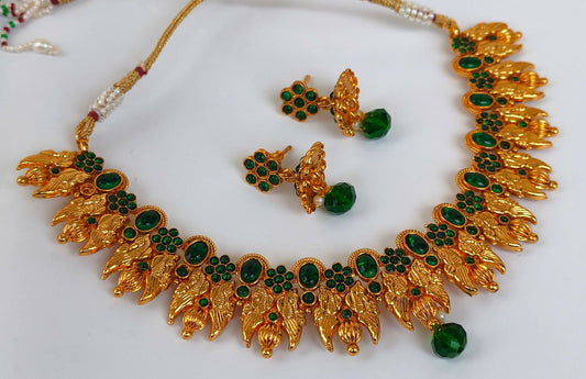 Kemp Peacock Green Necklace Set - Grab2buy