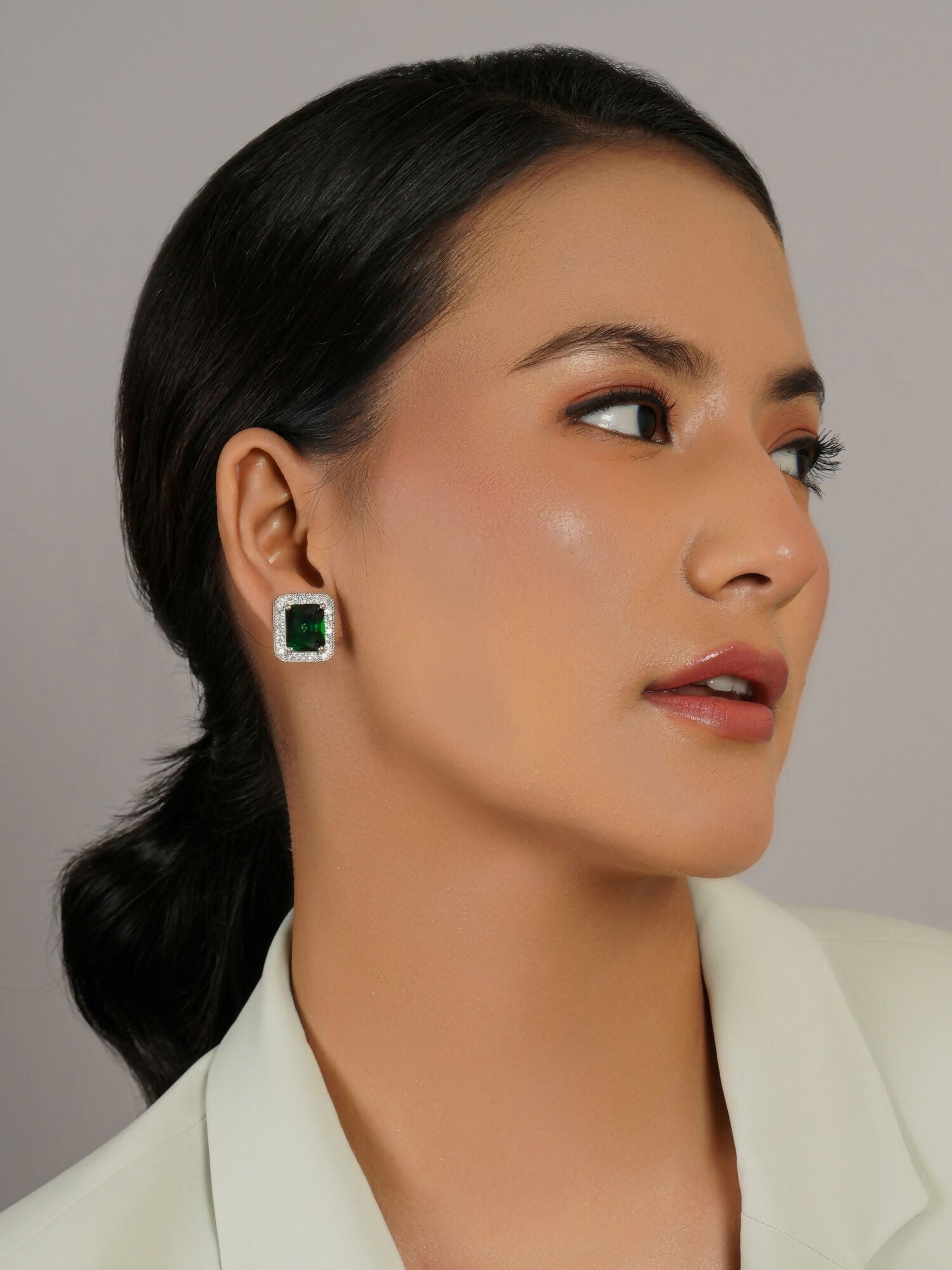 stone stud (green) - Ruby Raang - Grab2buy