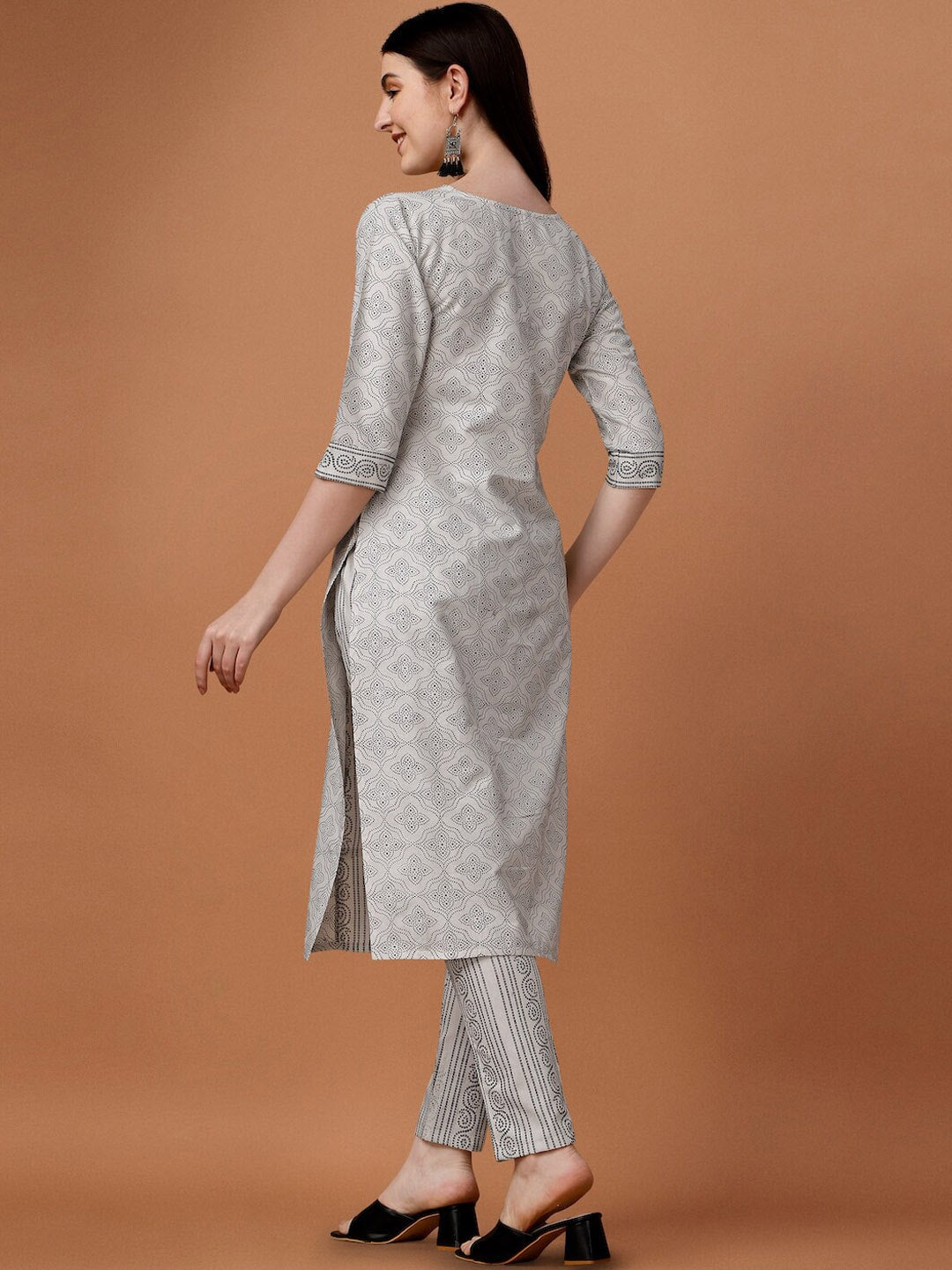 HERE&NOW White & Black Ethnic Motifs Printed Pure Cotton Kurta With Trousers & Dupatta