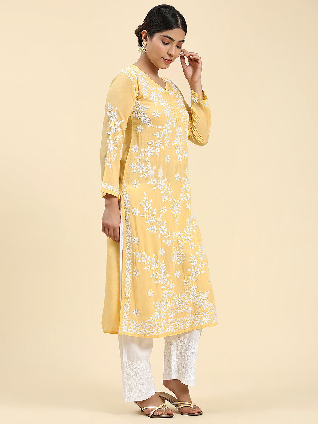 HOUSE OF KARI Ethnic Motifs Embroidered Chikankari Straight Kurta 