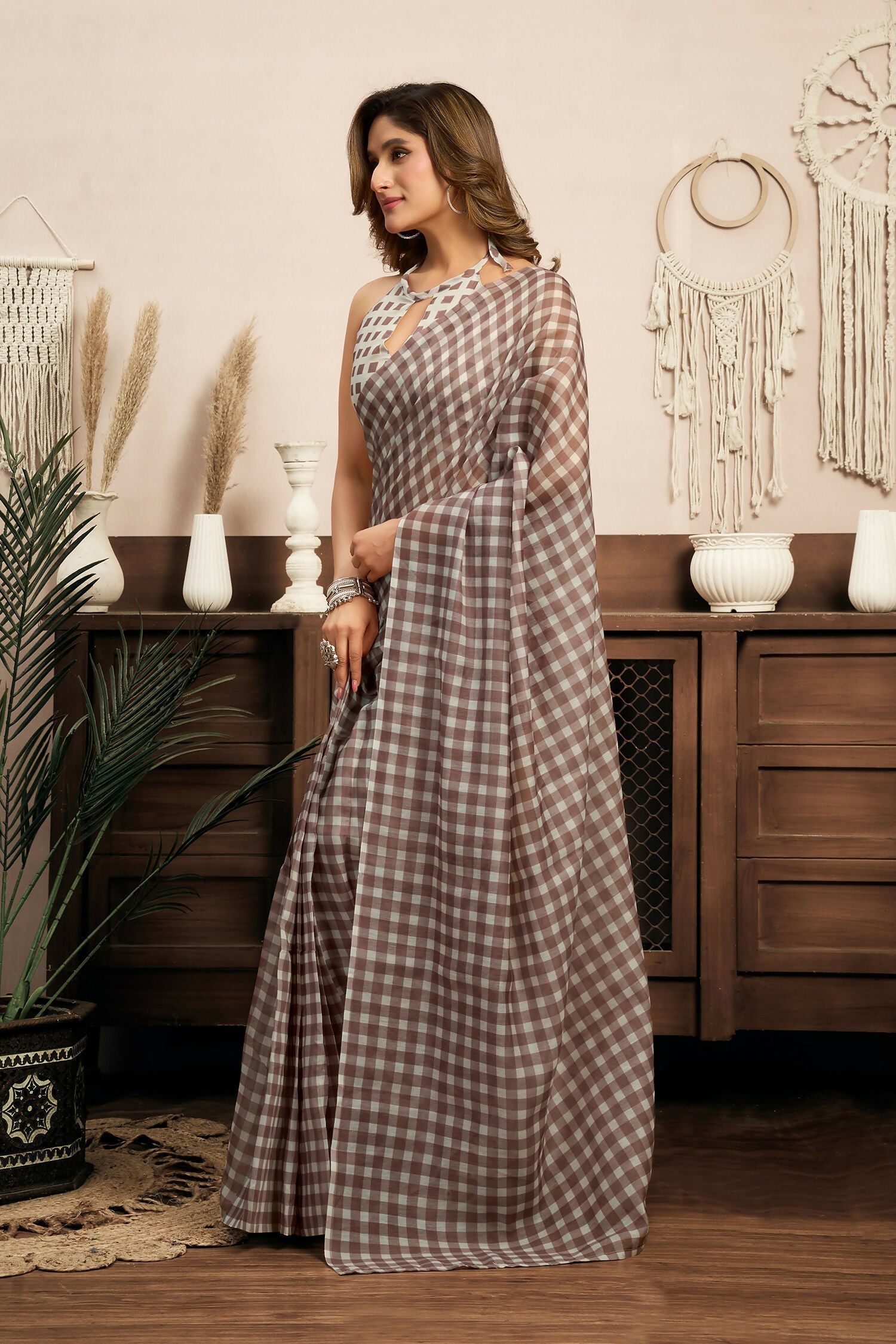 Joban Fashion Beige Checked Linen Ready To Wear Saree With Unstitched Blouse