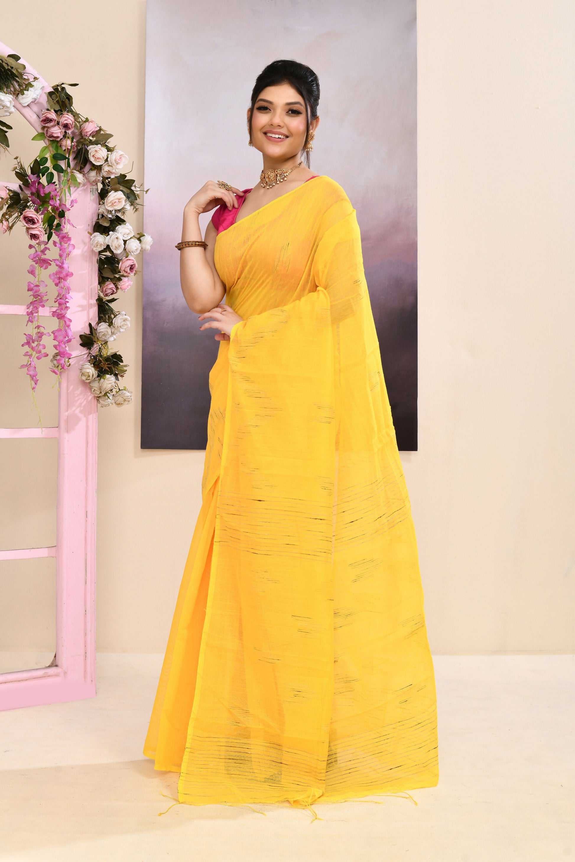 Piyari Fashion Women's Yellow Embellished Cotton Blend Jamdani Saree