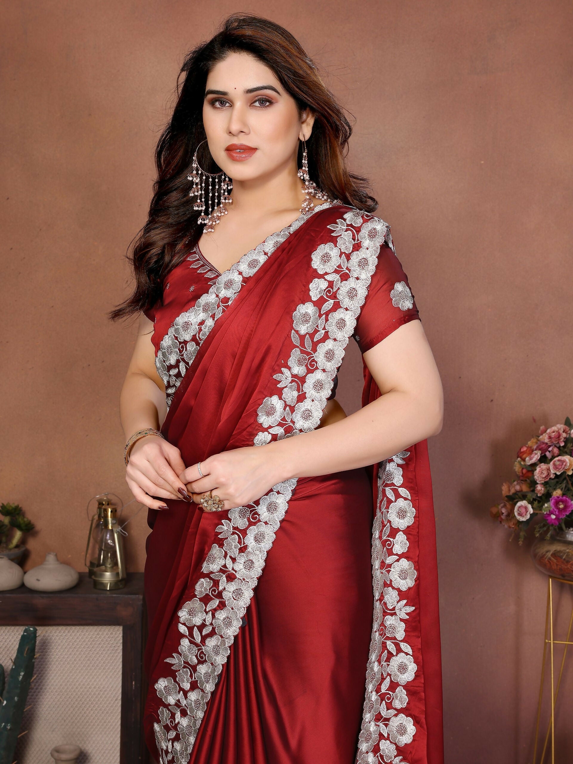 Teeya Creation New Trendy Stylish Party Wear Silk Saree-Red