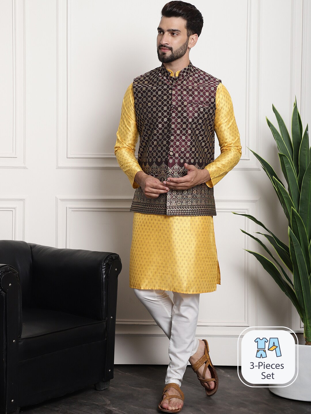 Sojanya Ethnic Motifs Printed Regular Kurta & Pyjamas With Nehru Jacket 
