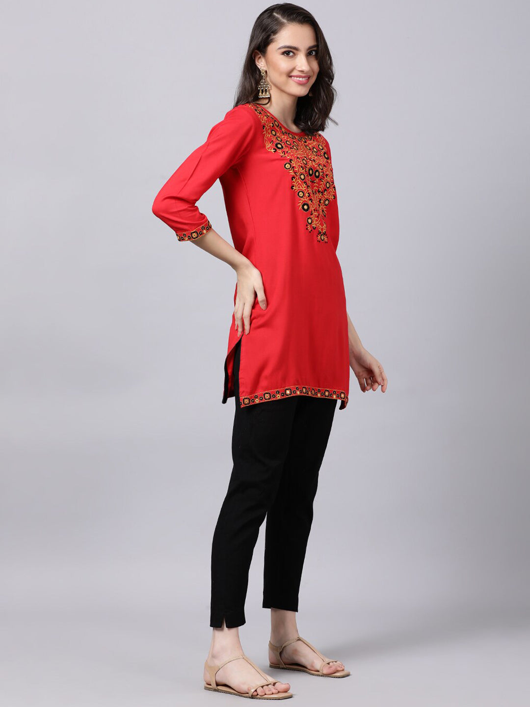 Souchii Women Red Yoke Design Thread Work Grandeur & Majestic Artwork Kurta 